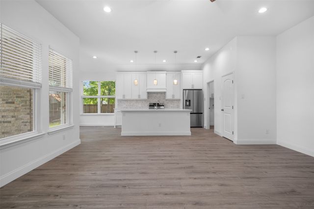 123 Bradshaw Street, Waxahachie, TX 75165