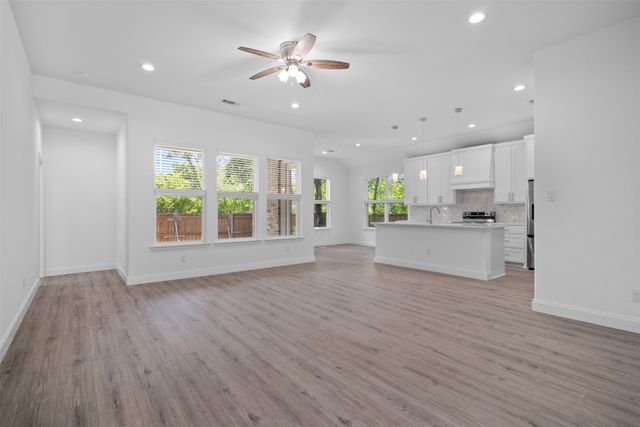 123 Bradshaw Street, Waxahachie, TX 75165