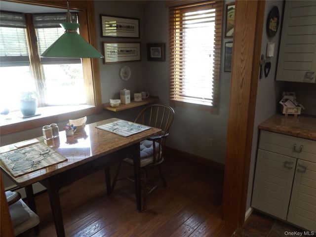 30 Daisy Lane, Poughkeepsie, NY 12603