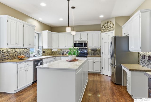 10509 S 176 Street, Omaha, NE 68136