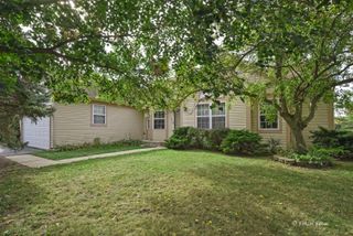 1561 Cumberland Parkway, Algonquin, IL 60102