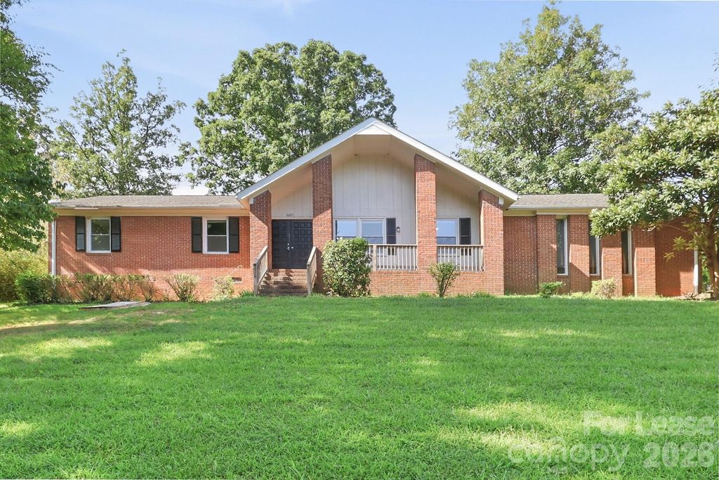 6205 Ferncliff Drive NW, Concord, NC 28027