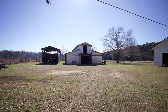 2156 County Road 73, Slocomb, AL 36375