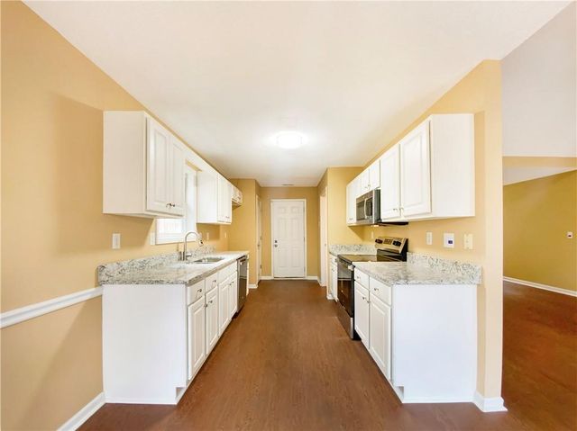 160 Eastfield Court, Fayetteville, GA 30215