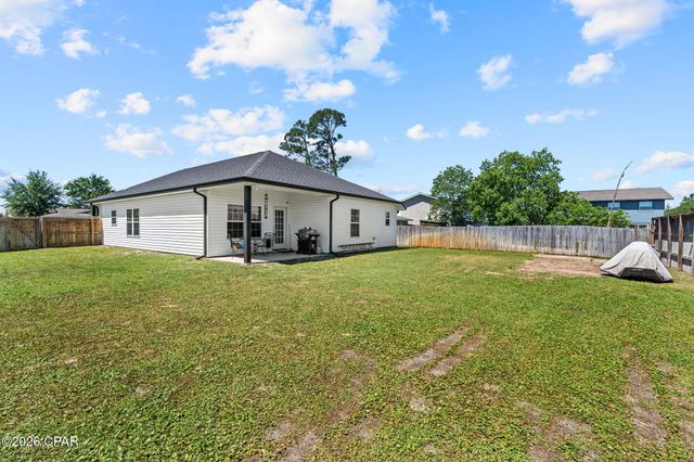 302 Lynnwood Lane, Lynn Haven, FL 32444