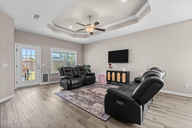 302 Lynnwood Lane, Lynn Haven, FL 32444