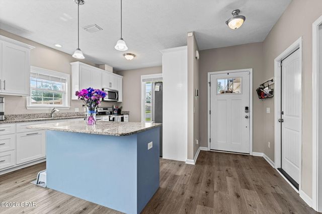 302 Lynnwood Lane, Lynn Haven, FL 32444