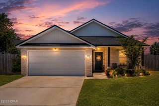 302 Lynnwood Lane, Lynn Haven, FL 32444