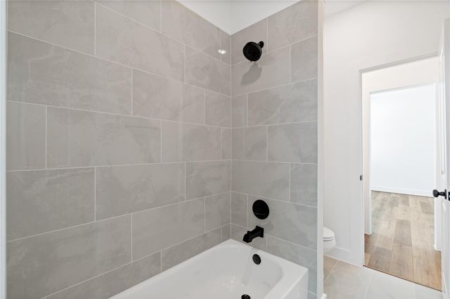 1031-1033 S Victory Drive, Houston, TX 77088