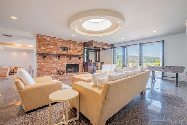 4321 Clear Valley Drive, Encino, CA 91436