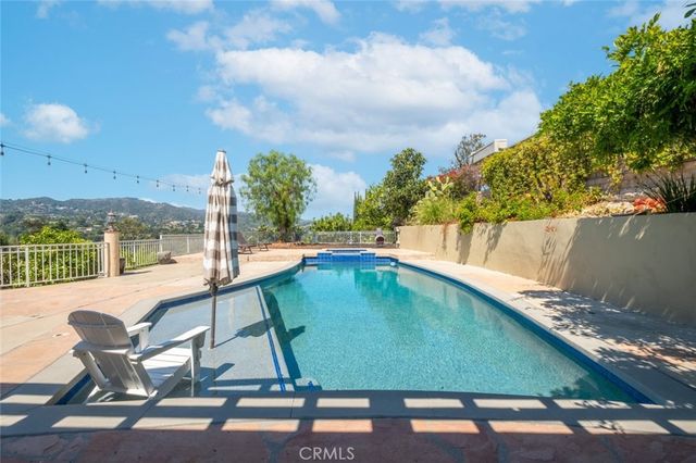 4321 Clear Valley Drive, Encino, CA 91436