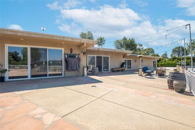 4321 Clear Valley Drive, Encino, CA 91436