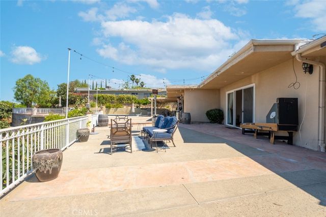 4321 Clear Valley Drive, Encino, CA 91436