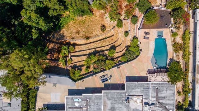 4321 Clear Valley Drive, Encino, CA 91436