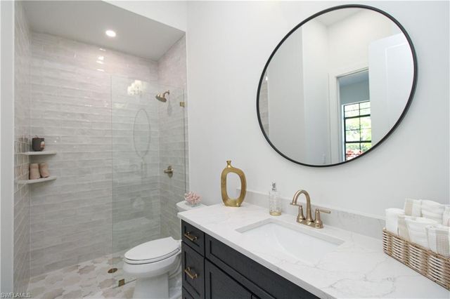 7968 Cordoba PL, Naples, FL 34113