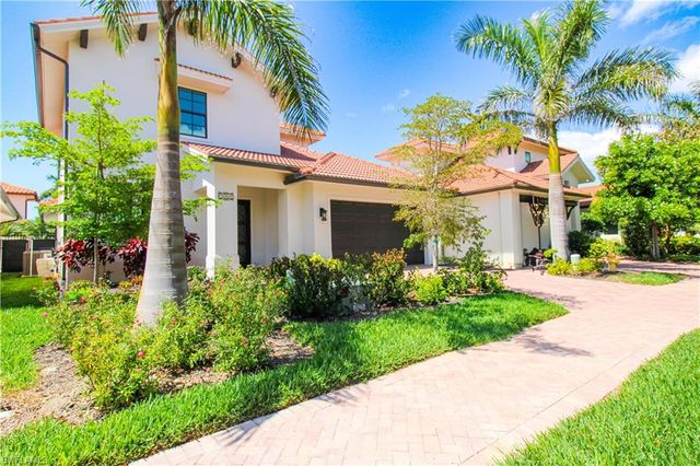 7968 Cordoba PL, Naples, FL 34113