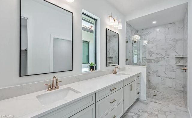7968 Cordoba PL, Naples, FL 34113
