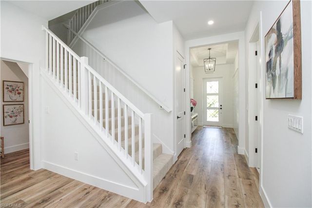 7968 Cordoba PL, Naples, FL 34113