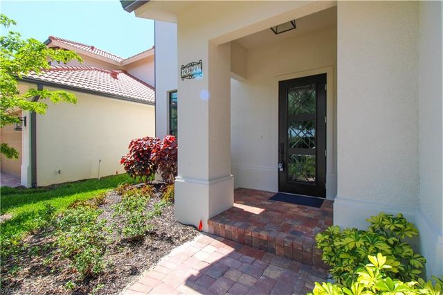 7968 Cordoba PL, Naples, FL 34113