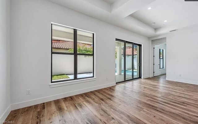 7968 Cordoba PL, Naples, FL 34113