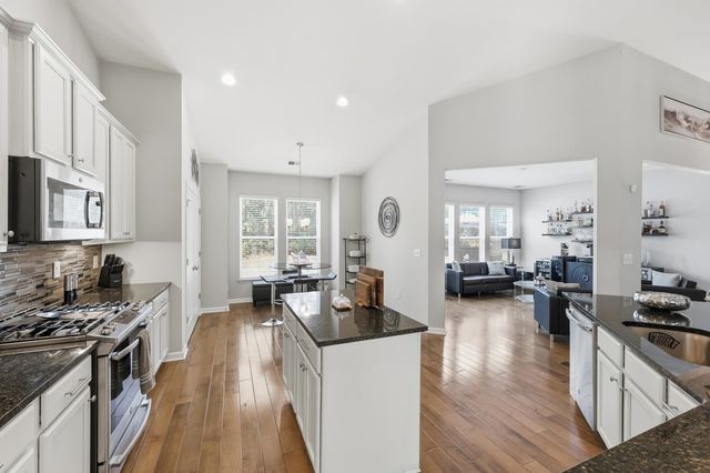 692 Tattlesbury Dr., Conway, SC 29526