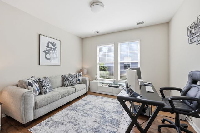 692 Tattlesbury Dr., Conway, SC 29526