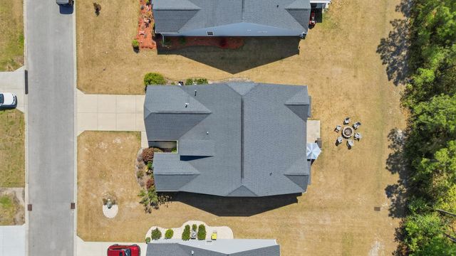 692 Tattlesbury Dr., Conway, SC 29526