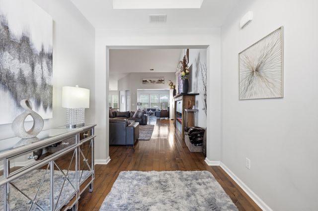 692 Tattlesbury Dr., Conway, SC 29526