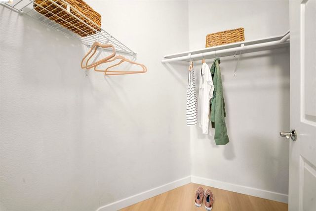 320 Caldecott 116, Oakland, CA 94618
