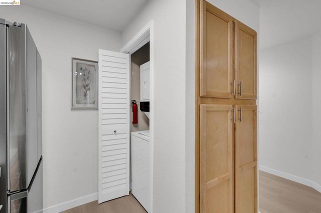 320 Caldecott 116, Oakland, CA 94618