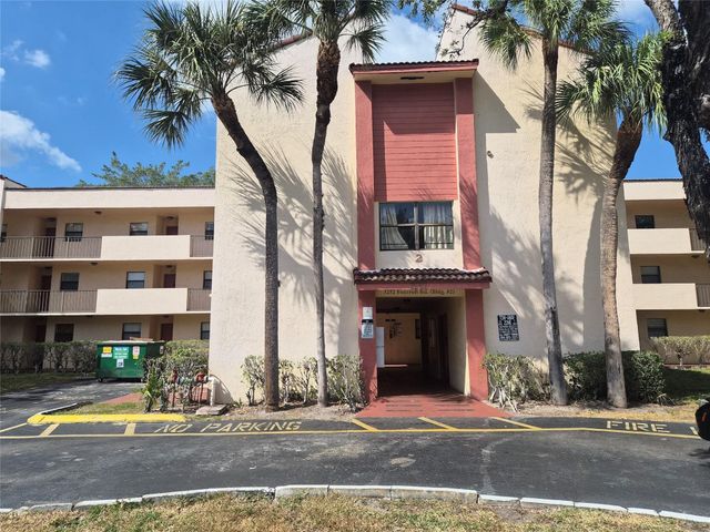 3252 Foxcroft Road 113, Miramar, FL 33025