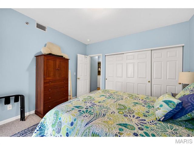 505 North and South, 2C, University City, MO 63130
