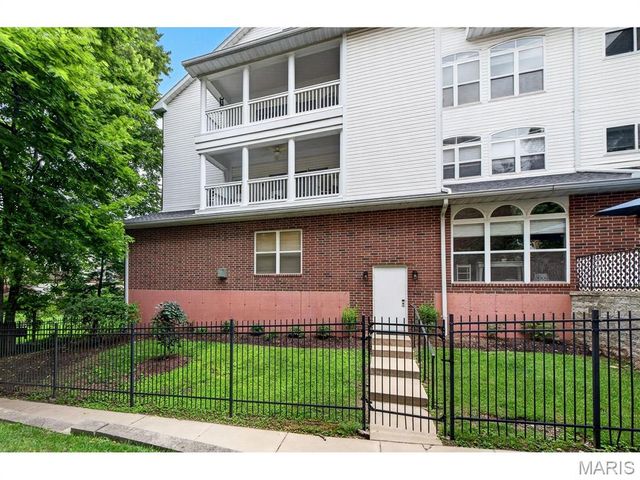 505 North and South, 2C, University City, MO 63130