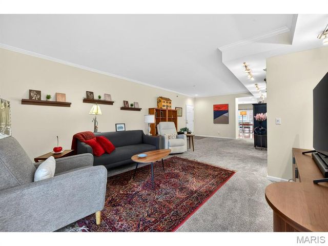 505 North and South, 2C, University City, MO 63130