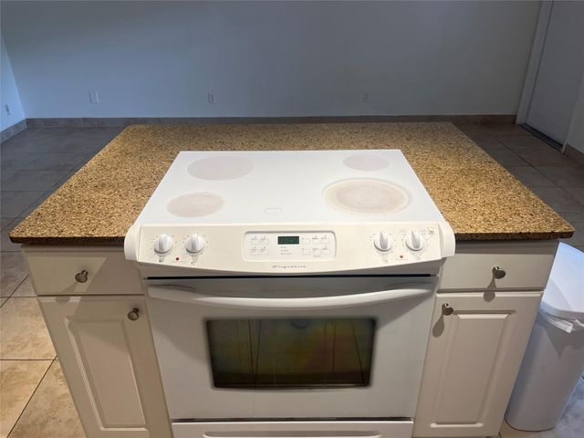 1414 NE 5th Terrace 2, Fort Lauderdale, FL 33304