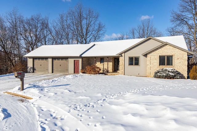 421 FAWNWOOD COURT, Wrightstown, WI 54180