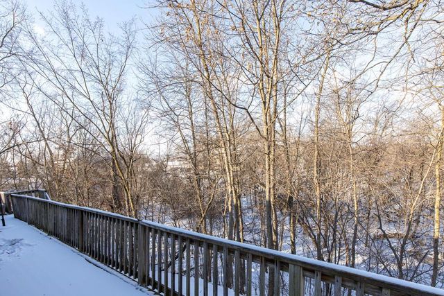 421 FAWNWOOD COURT, Wrightstown, WI 54180