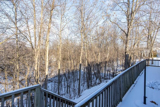 421 FAWNWOOD COURT, Wrightstown, WI 54180