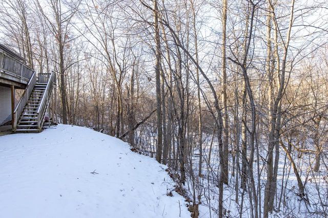 421 FAWNWOOD COURT, Wrightstown, WI 54180