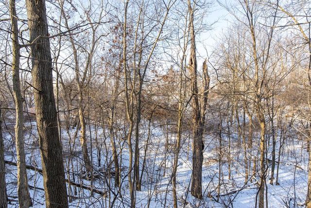 421 FAWNWOOD COURT, Wrightstown, WI 54180