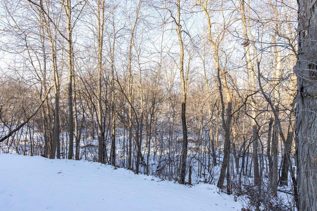 421 FAWNWOOD COURT, Wrightstown, WI 54180