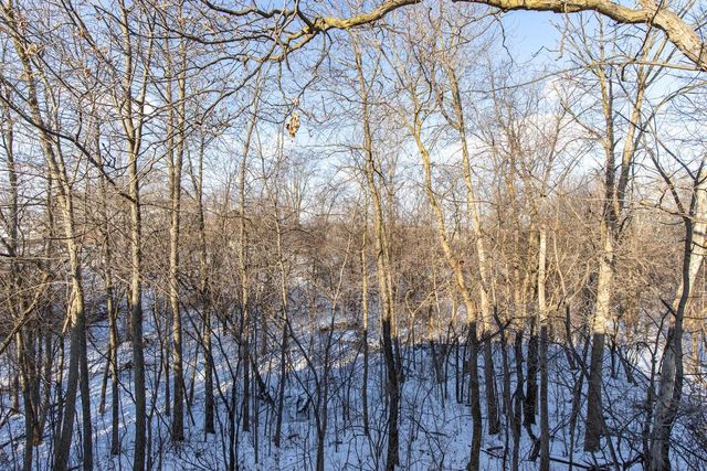 421 FAWNWOOD COURT, Wrightstown, WI 54180