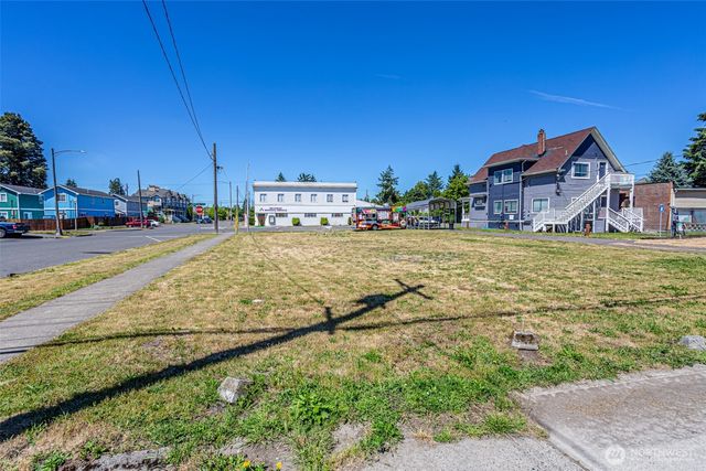 2151 -2155 Martin Luther King Jr Way S, Tacoma, WA 98405