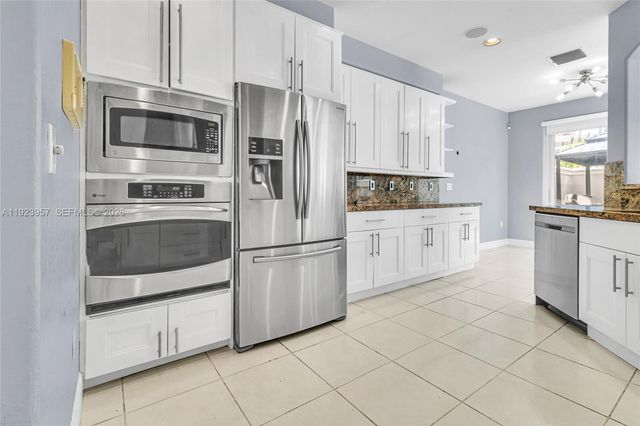 1547 Mariner Way, Hollywood, FL 33019