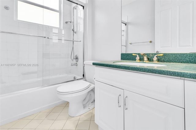 1547 Mariner Way, Hollywood, FL 33019