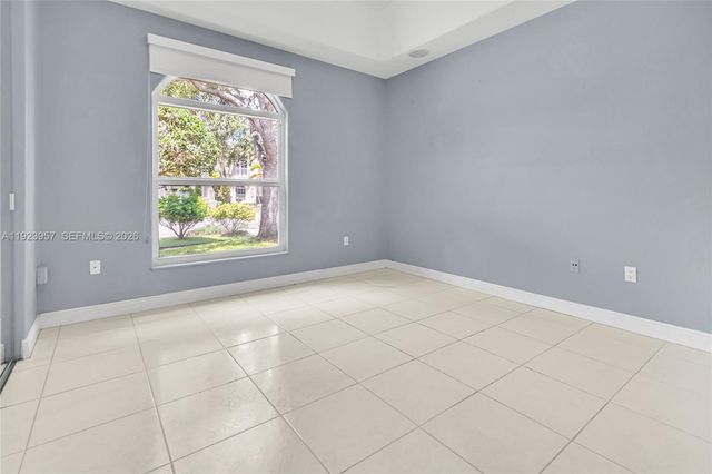 1547 Mariner Way, Hollywood, FL 33019