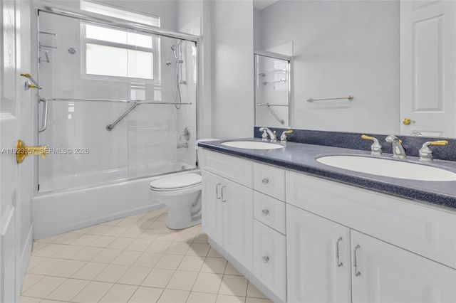 1547 Mariner Way, Hollywood, FL 33019