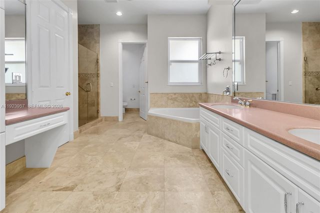 1547 Mariner Way, Hollywood, FL 33019