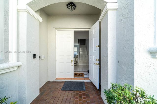1547 Mariner Way, Hollywood, FL 33019