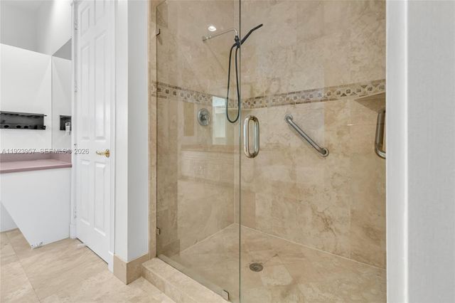 1547 Mariner Way, Hollywood, FL 33019
